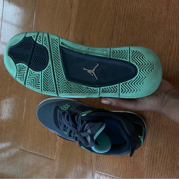 Air Jordan 4 Green Glow - Picture 4 of 4